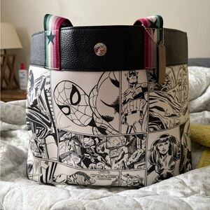 Coach x Marvel Limited Edition Comic Print Leather Tote Spider-Man Captain Am.